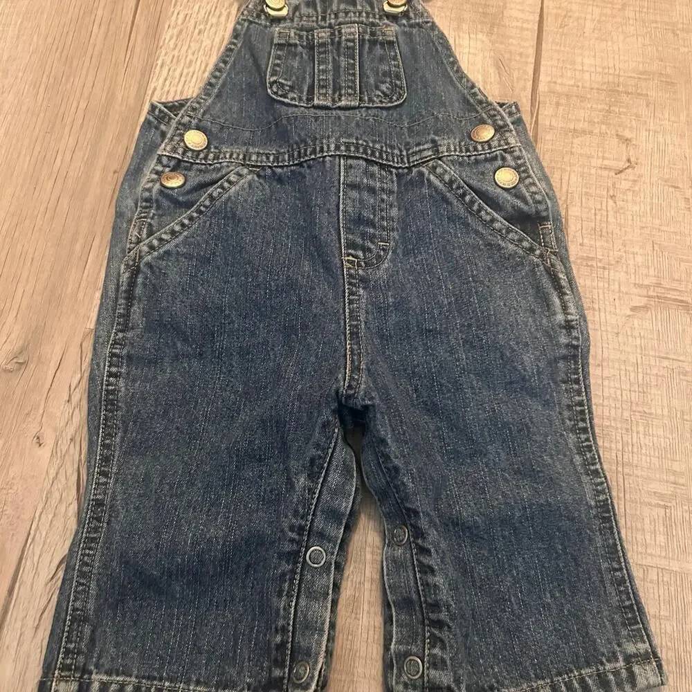 Vintage Old navy overalls from 2000